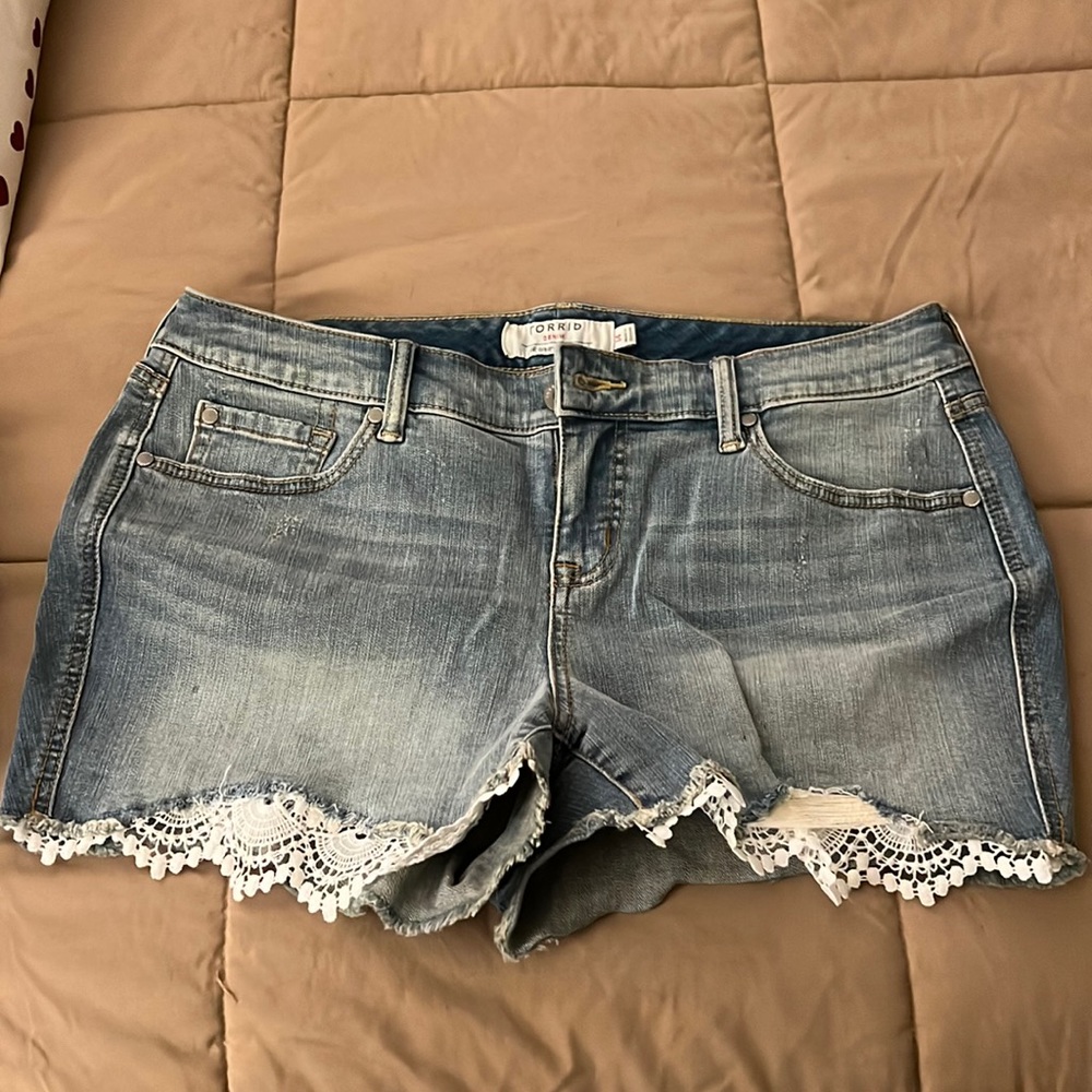 Torrid jean shorts size 14